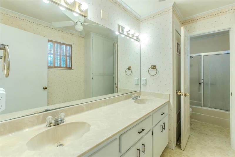 400 Randle Drive, Woodway TX 76712 - Photo 13