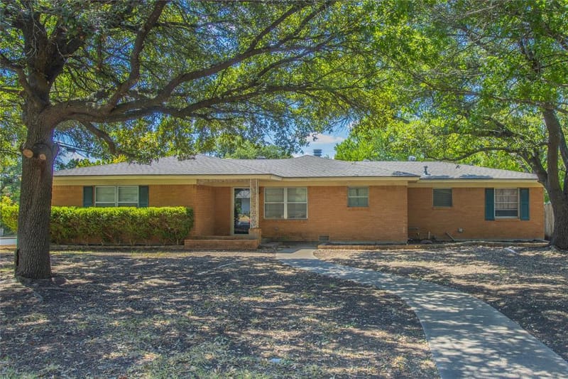 400 Randle Drive, Woodway TX 76712