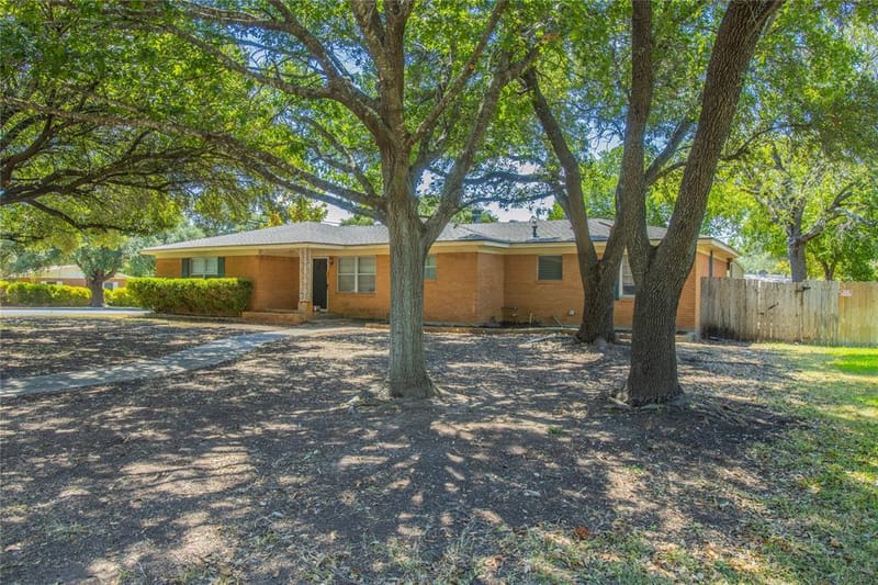 400 Randle Drive, Woodway TX 76712 - Photo 19