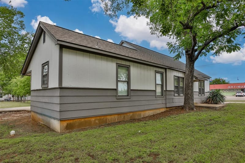 322&410 E Division Street, Muenster TX 76252 - Photo 24