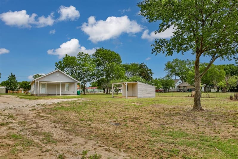 322&410 E Division Street, Muenster TX 76252 - Photo 8