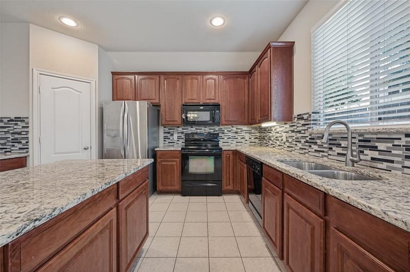 2009 Michelle Creek Drive, Little Elm TX 75068 - Photo 12