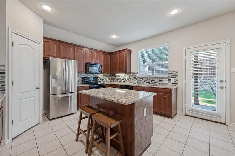 2009 Michelle Creek Drive, Little Elm TX 75068 - Photo 10