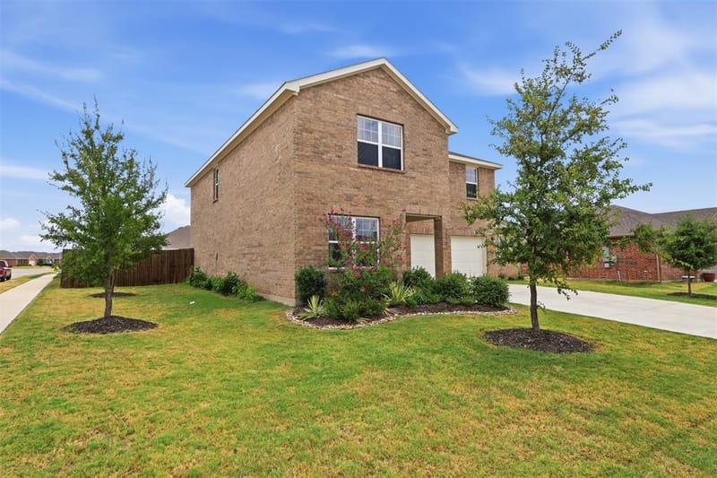 2600 Sanders Creek Drive, Glenn Heights TX 75154 - Photo 3