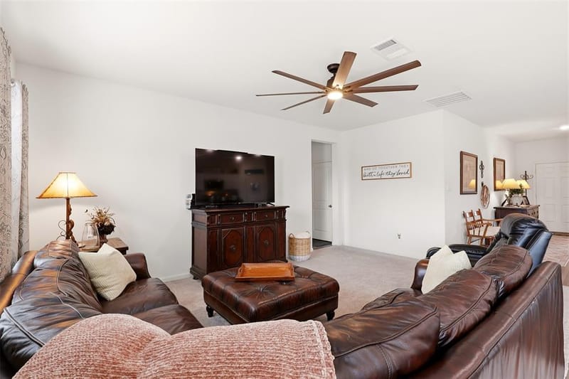 2600 Sanders Creek Drive, Glenn Heights TX 75154 - Photo 10