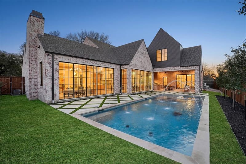 5945 Royal Crest Drive, Dallas TX 75230 - Photo 32