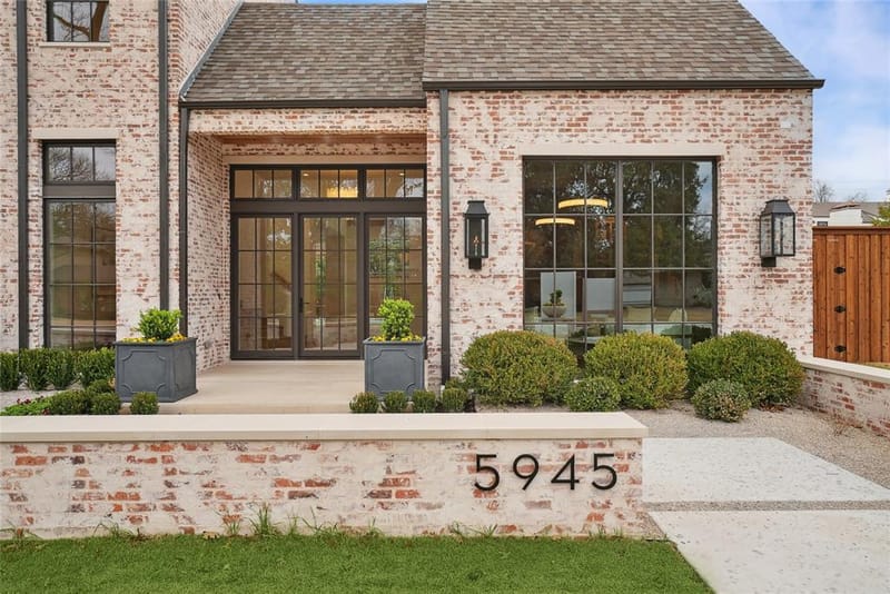 5945 Royal Crest Drive, Dallas TX 75230 - Photo 8