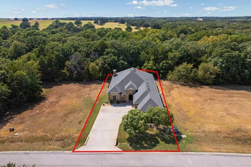 304 Dublin Circle, Gordonville TX 76245 - Photo 6