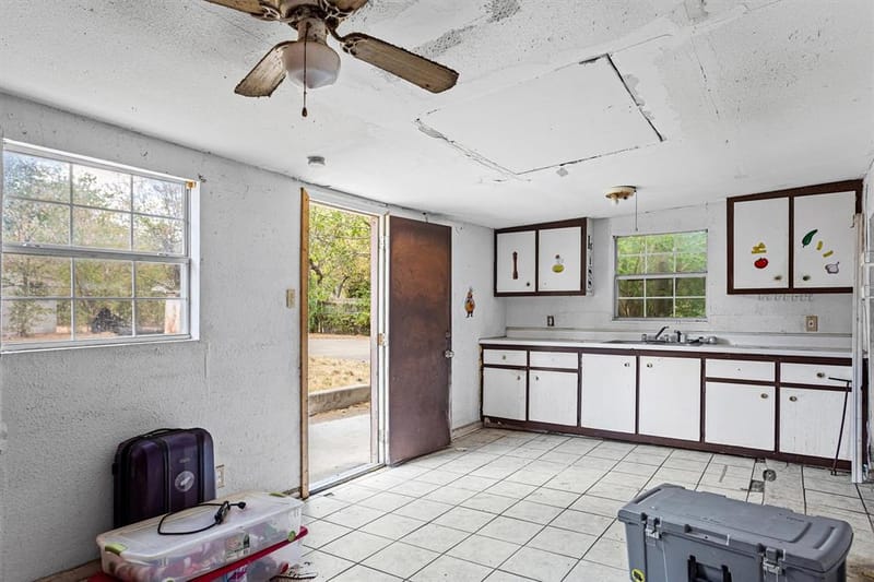 612 Meadow Park Drive, White Settlement TX 76108 - Photo 12