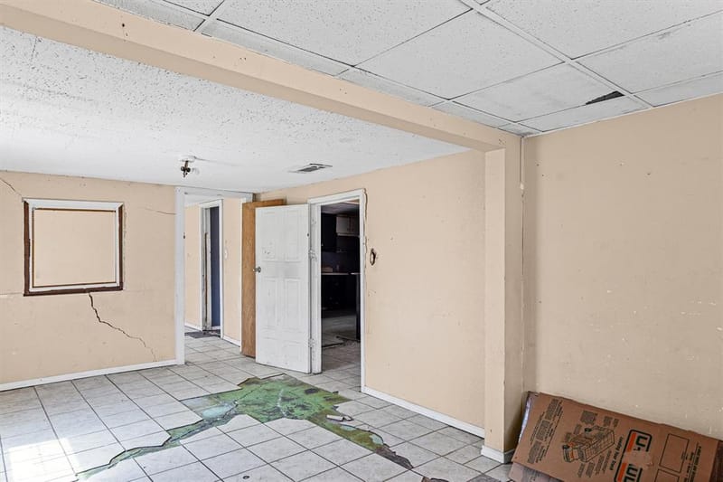 612 Meadow Park Drive, White Settlement TX 76108 - Photo 20