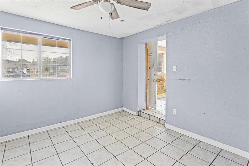 612 Meadow Park Drive, White Settlement TX 76108 - Photo 10