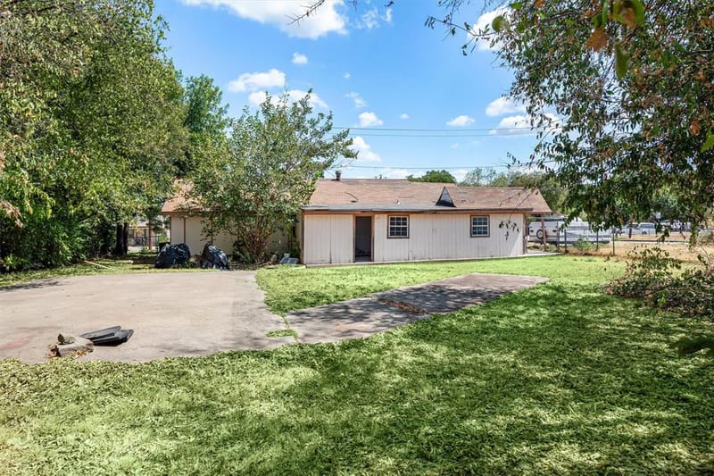 612 Meadow Park Drive, White Settlement TX 76108 - Photo 33