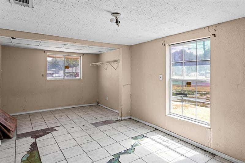 612 Meadow Park Drive, White Settlement TX 76108 - Photo 19