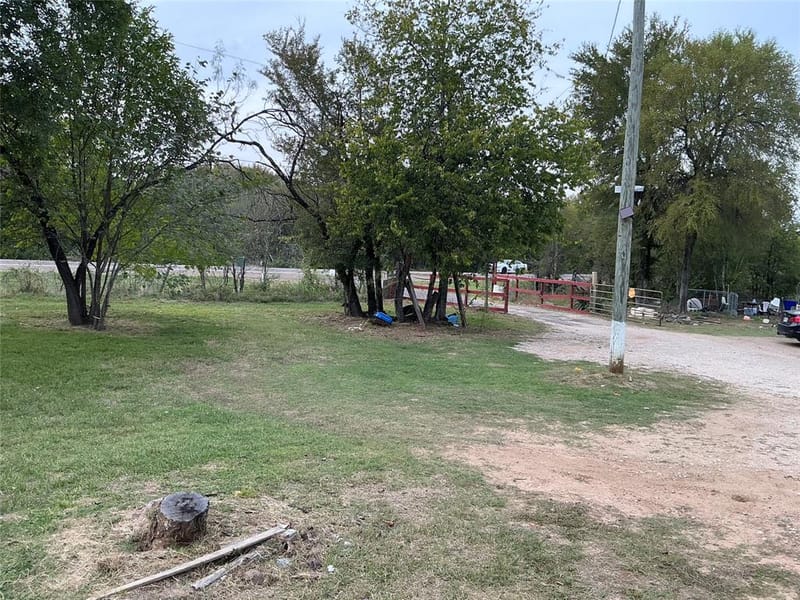 797 S Austin Avenue, Richland TX 76681 - Photo 19