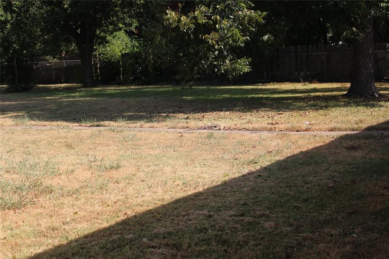 1103 Bryant Street, Benbrook TX 76126 - Photo 30