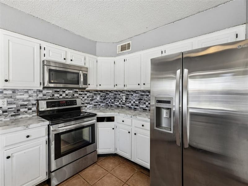 733 Red Wing Drive, Lewisville TX 75067 - Photo 9