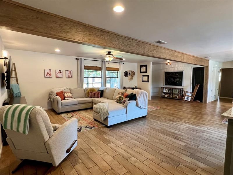 1811 W Overhill Drive, Stephenville TX 76401 - Photo 9