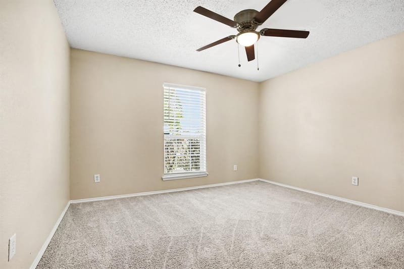 360 Mcmurtry Drive, Arlington TX 76002 - Photo 13