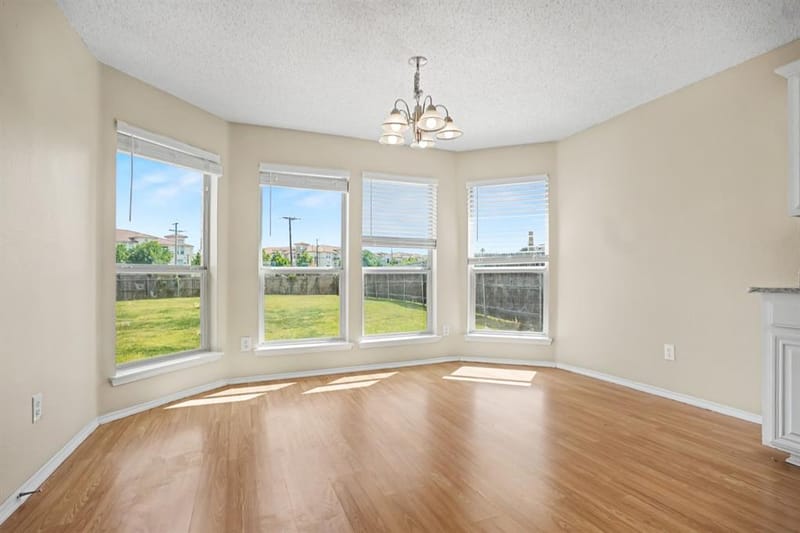 360 Mcmurtry Drive, Arlington TX 76002 - Photo 9