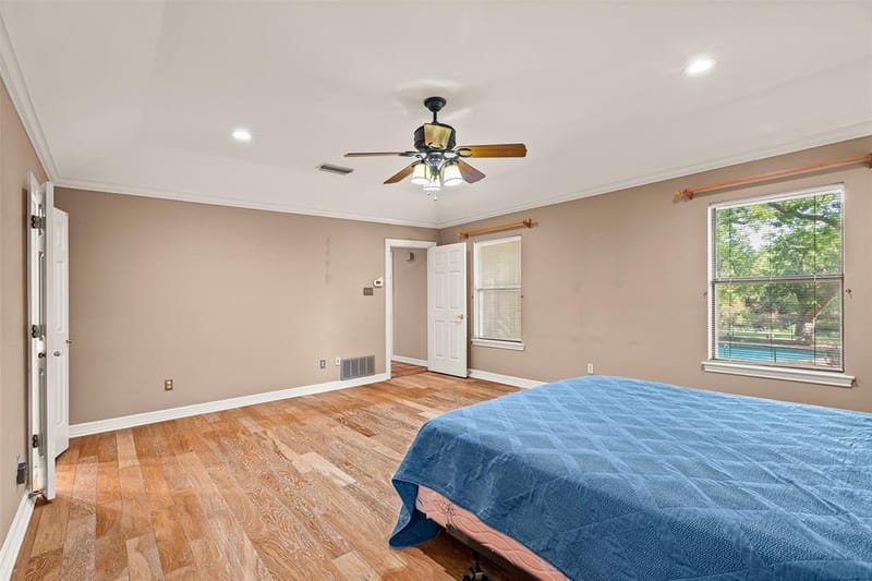 1820 Long Creek Court, Granbury TX 76049 - Photo 27