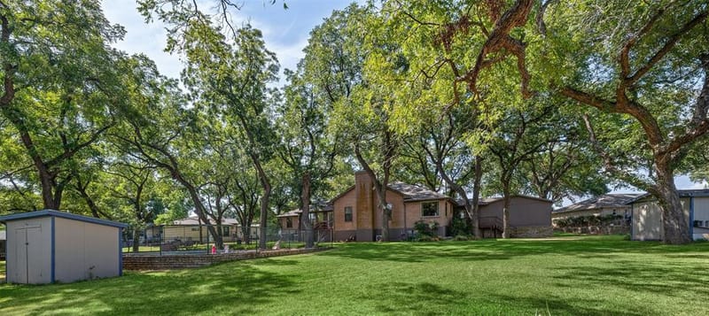 1820 Long Creek Court, Granbury TX 76049 - Photo 37