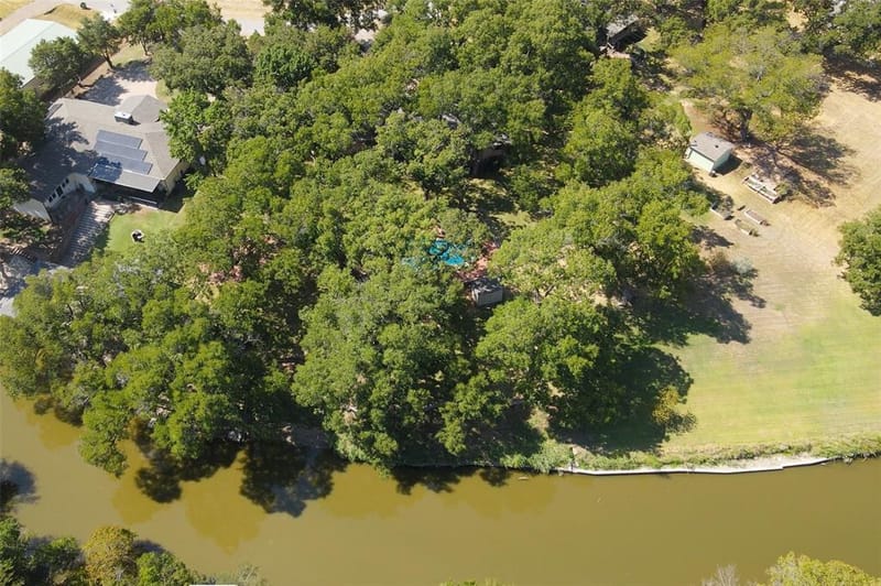 1820 Long Creek Court, Granbury TX 76049 - Photo 39