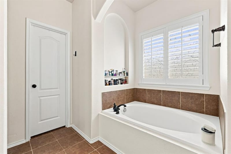 1512 Augusta Drive, Savannah TX 76227 - Photo 24