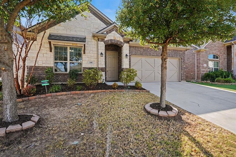 646 Harris Ridge Drive, Arlington TX 76002 - Photo 7
