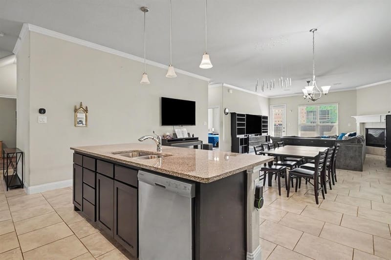 646 Harris Ridge Drive, Arlington TX 76002 - Photo 14