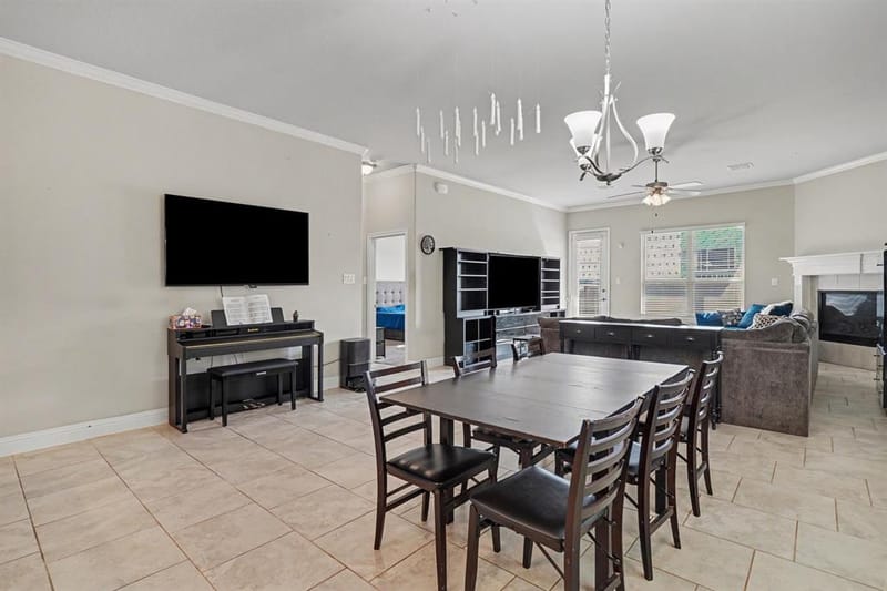 646 Harris Ridge Drive, Arlington TX 76002 - Photo 11