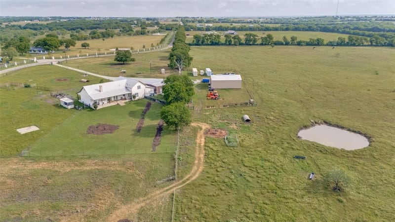 5855 Western Star Drive, Justin TX 76247 - Photo 33