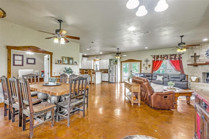 5855 Western Star Drive, Justin TX 76247 - Photo 4