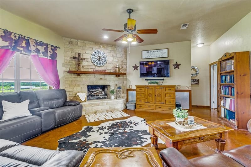 5855 Western Star Drive, Justin TX 76247 - Photo 8