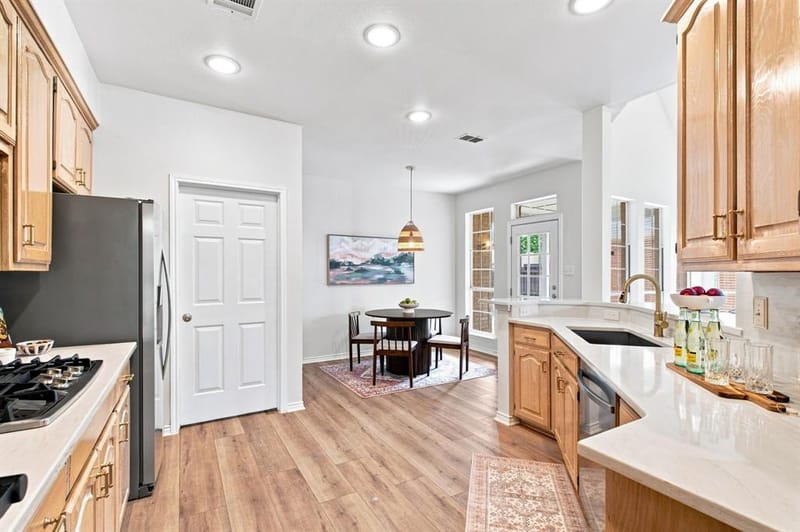 8716 Falls Road, Irving TX 75063 - Photo 16