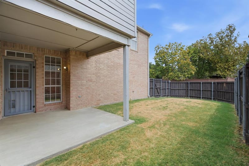 8716 Falls Road, Irving TX 75063 - Photo 34