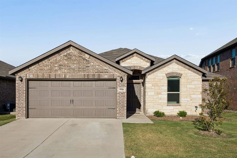 9916 Ginkgo Lane, Fort Worth TX 76036