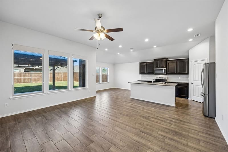 9916 Ginkgo Lane, Fort Worth TX 76036 - Photo 4