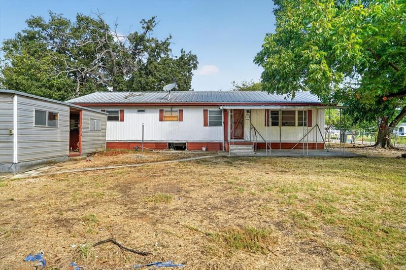 161 Arlington Street, Whitney TX 76692 - Photo 6