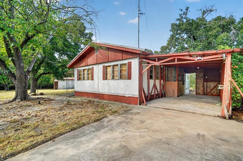 161 Arlington Street, Whitney TX 76692