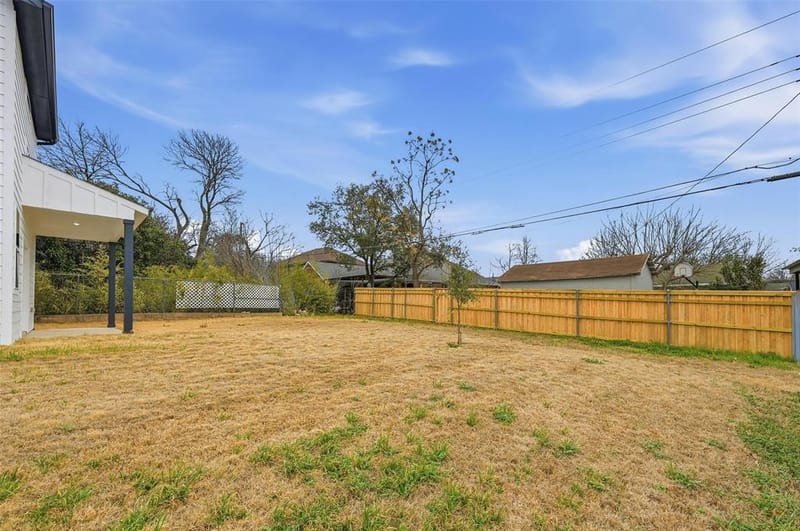 4448 Marcell Avenue, Dallas TX 75211 - Photo 34