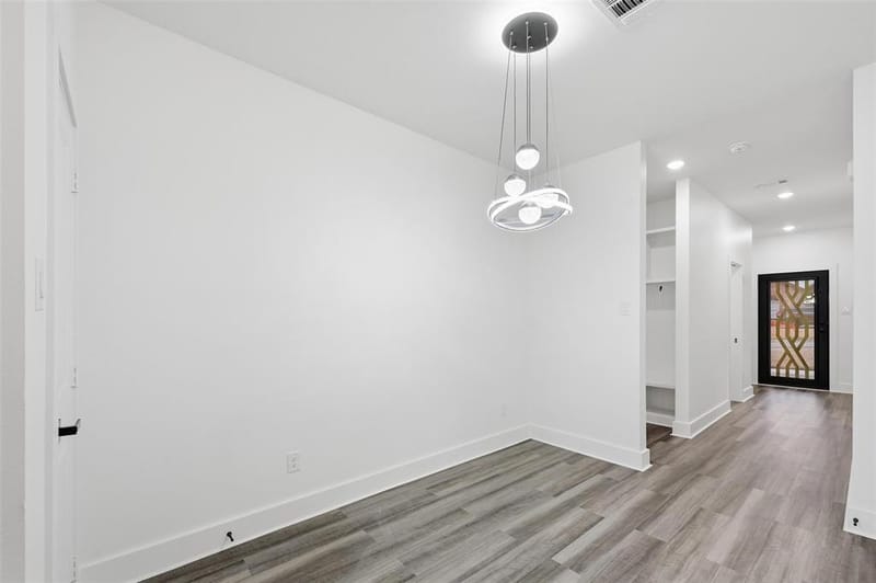 4448 Marcell Avenue, Dallas TX 75211 - Photo 10