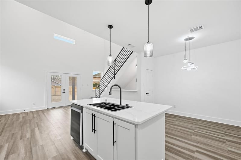 4448 Marcell Avenue, Dallas TX 75211 - Photo 4