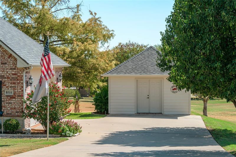 3711 Heatherwood Lane, Sherman TX 75090 - Photo 29