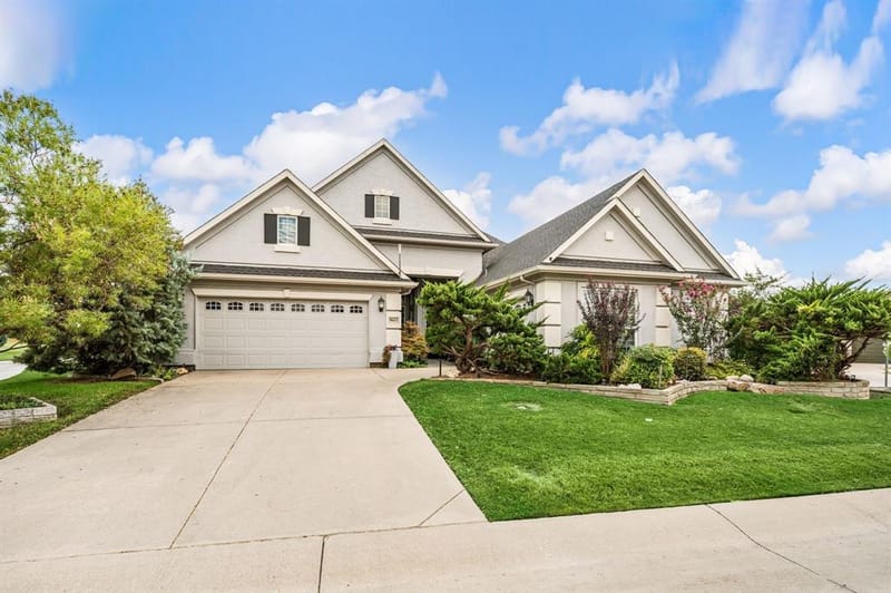 9613 Crestview Drive, Denton TX 76207 - Photo 3