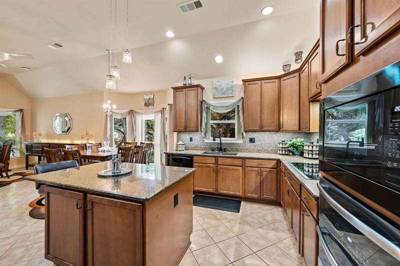 9613 Crestview Drive, Denton TX 76207 - Photo 15