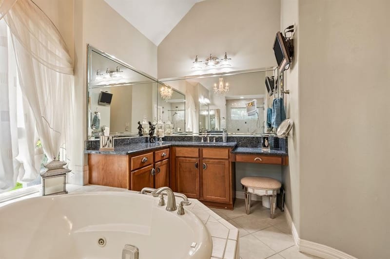9613 Crestview Drive, Denton TX 76207 - Photo 25