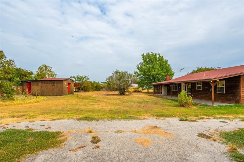 545 County Road 1110a, Cleburne TX 76031 - Photo 3