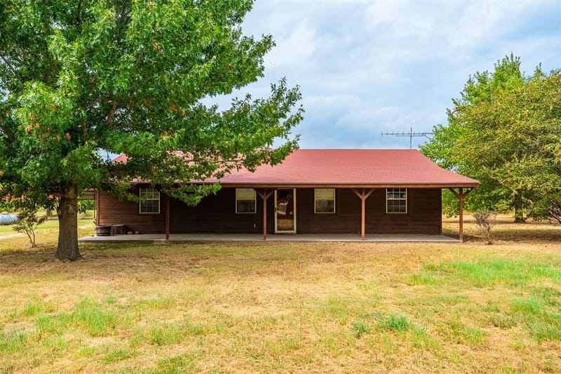 545 County Road 1110a, Cleburne TX 76031