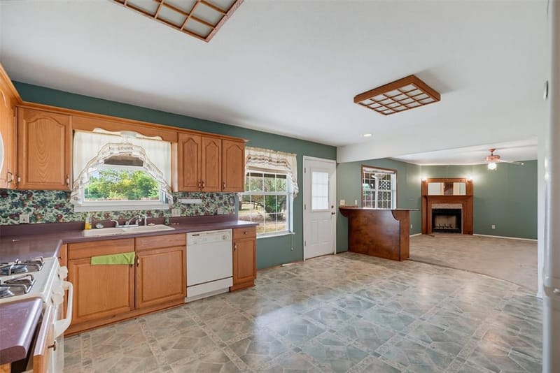 545 County Road 1110a, Cleburne TX 76031 - Photo 9
