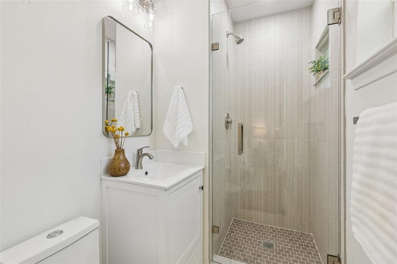 155 Bon Aire Drive, Dallas TX 75218 - Photo 16